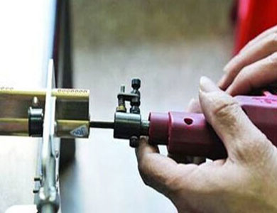 鹰潭市24小时上门开锁公司